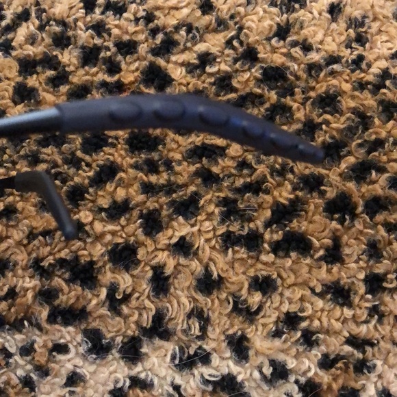 NWOT Men’s Sunglasses non slip active black - Picture 4 of 6